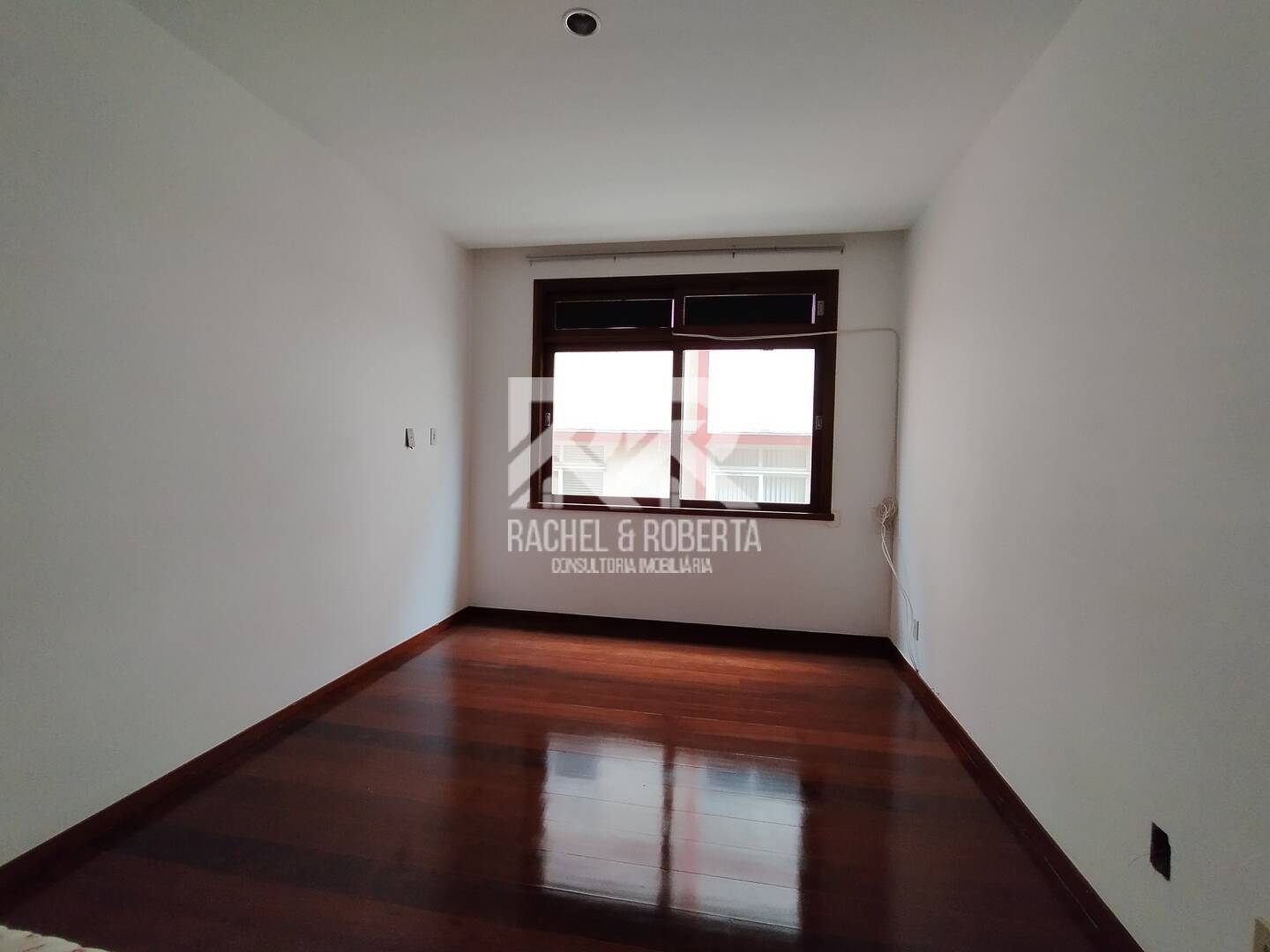Apartamento à venda com 1 quarto, 40m² - Foto 13
