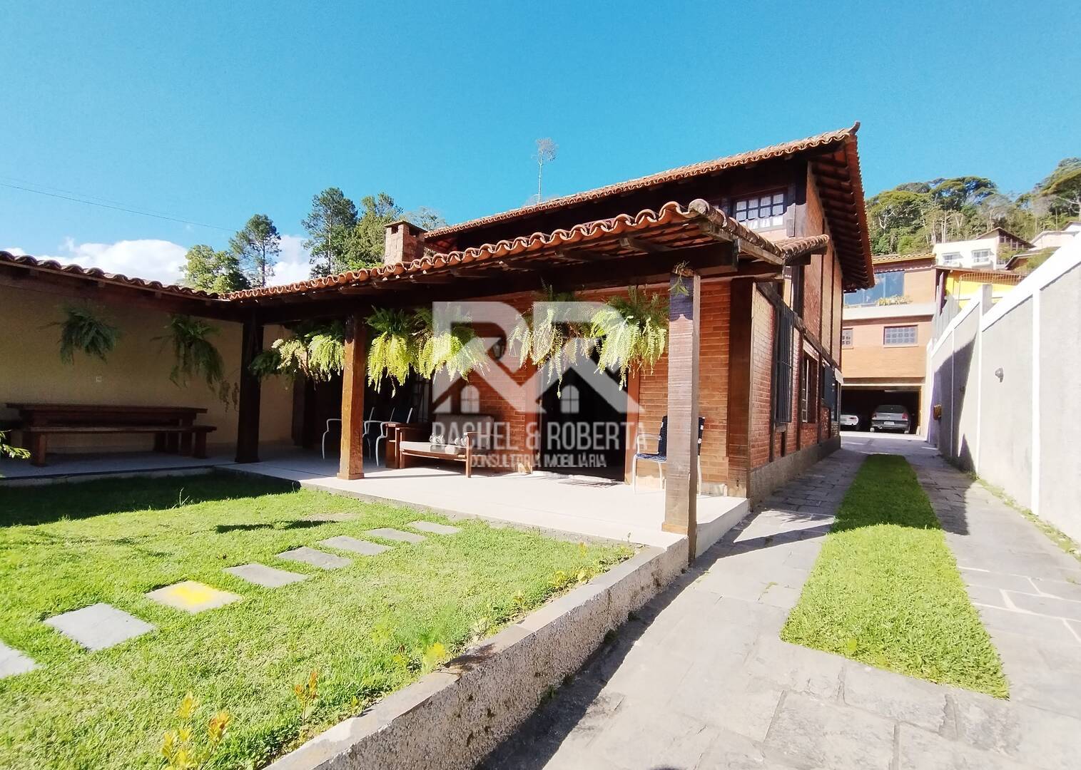 Casa, 4 quartos, 283 m² - Foto 1