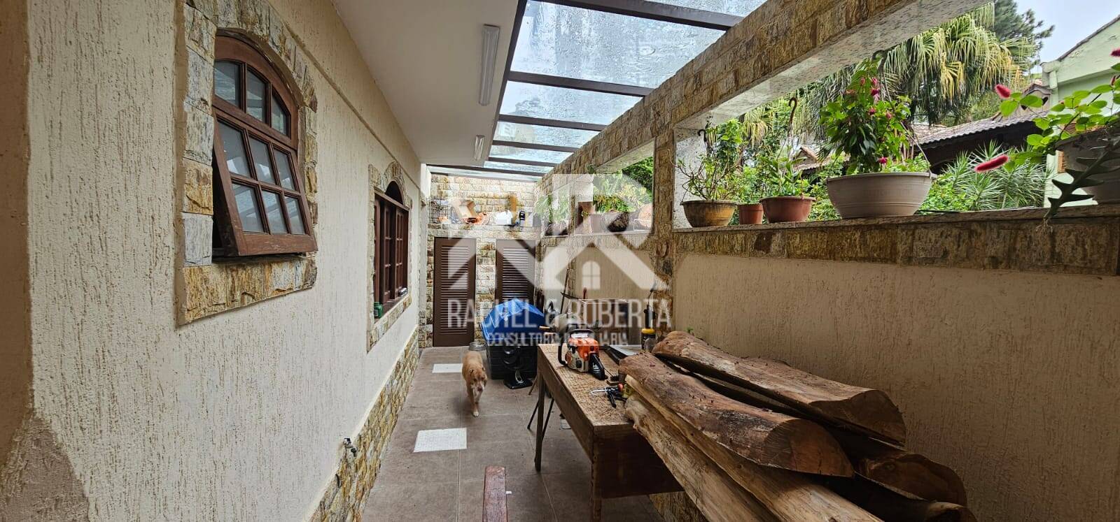 Casa, 5 quartos, 248 m² - Foto 2