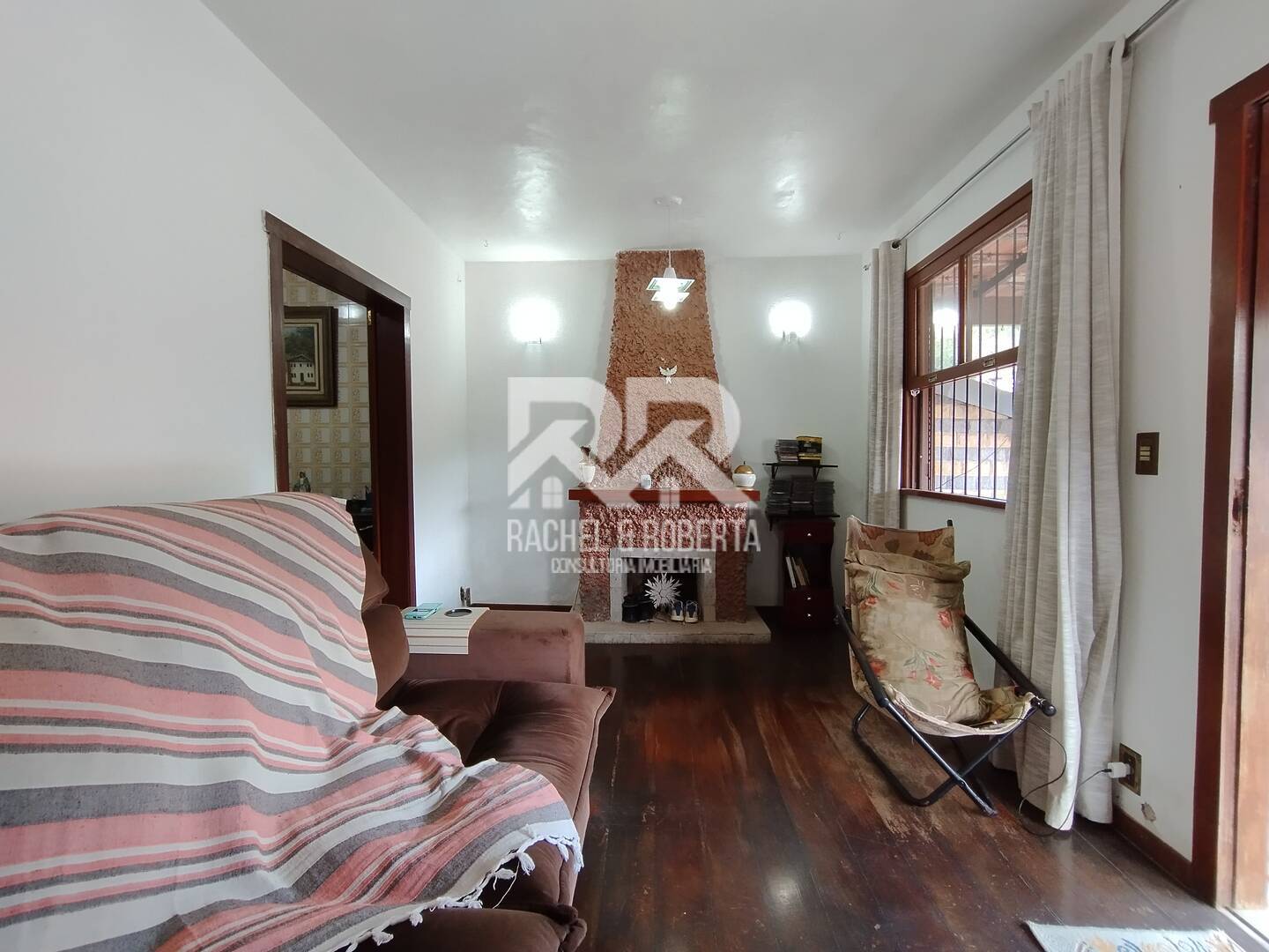 Casa, 4 quartos, 137 m² - Foto 1