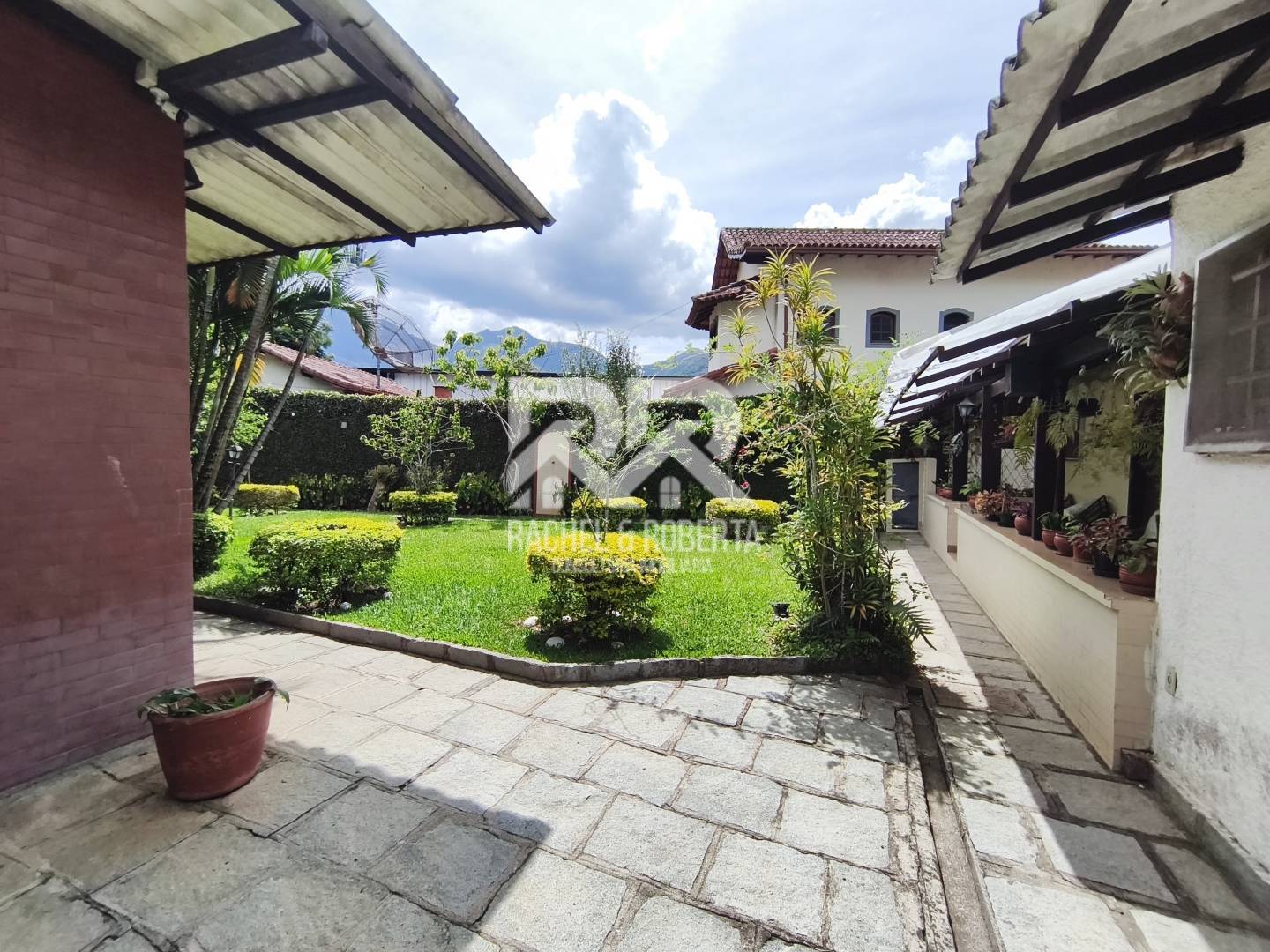 Casa, 3 quartos, 254 m² - Foto 27