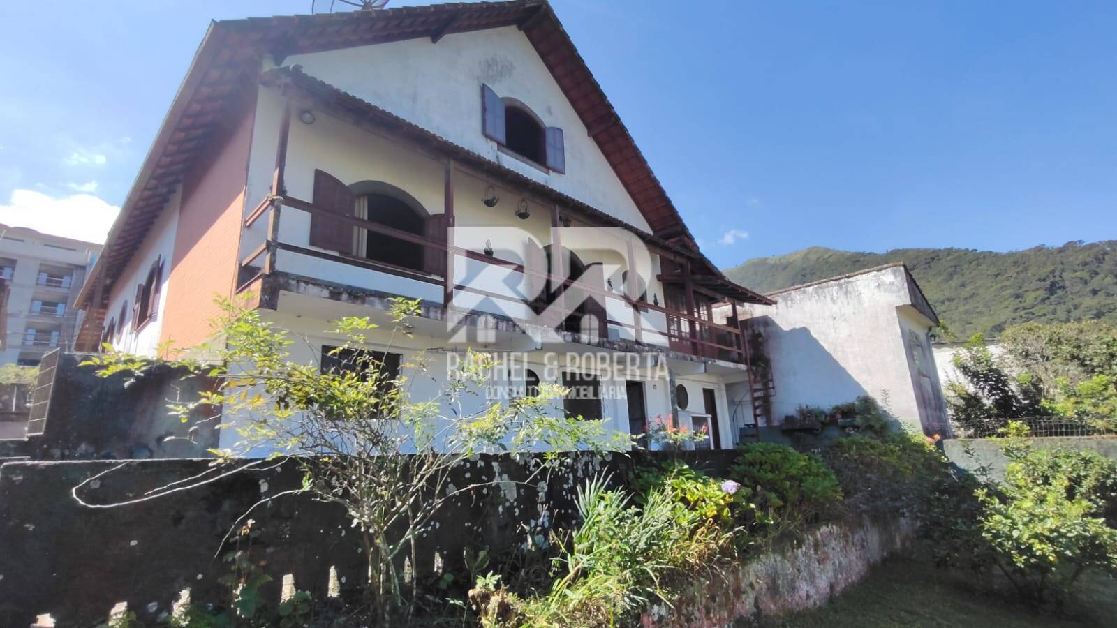 Casa, 4 quartos, 289 m² - Foto 1