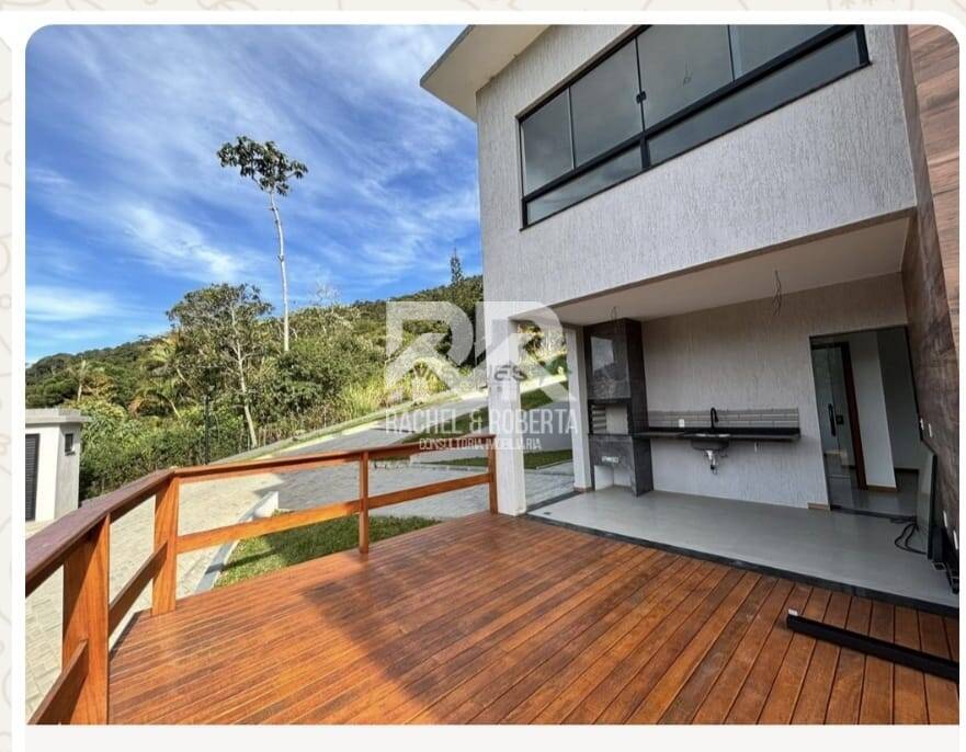 Casa em Condomínio de Luxo à Venda