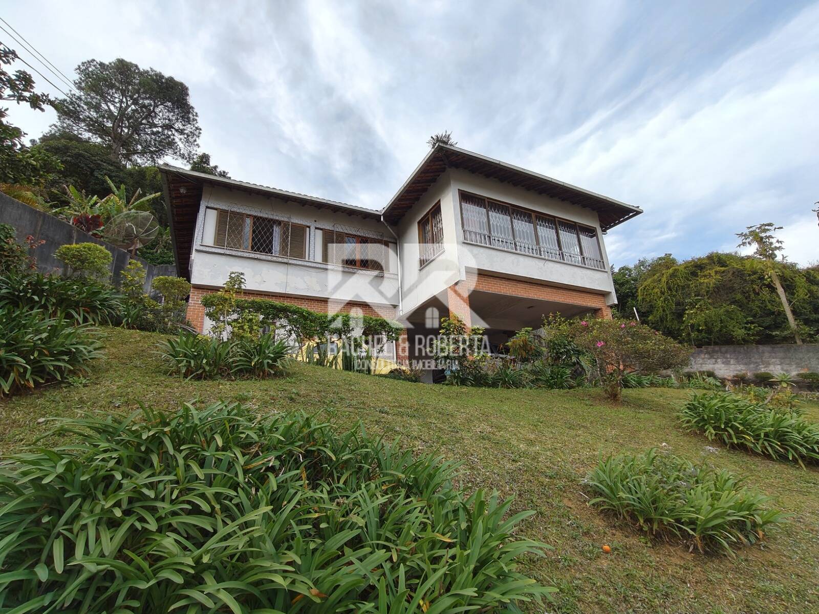 Casa Linear em Agriões